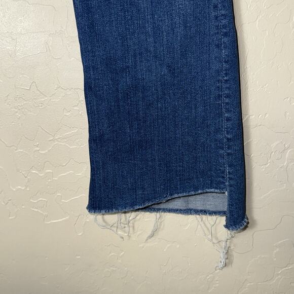 Mother insider crop step fray jeans in I’ve got you size 27. - Picture 4 of 11